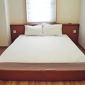Taxım Elegance Suıtes 2* İstanbul