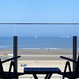 https://north-sea-view-studio-with-parking.hotelsghent.com