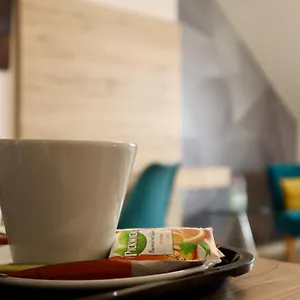 hotel-christina-budapest.inbudapesthotels.com/